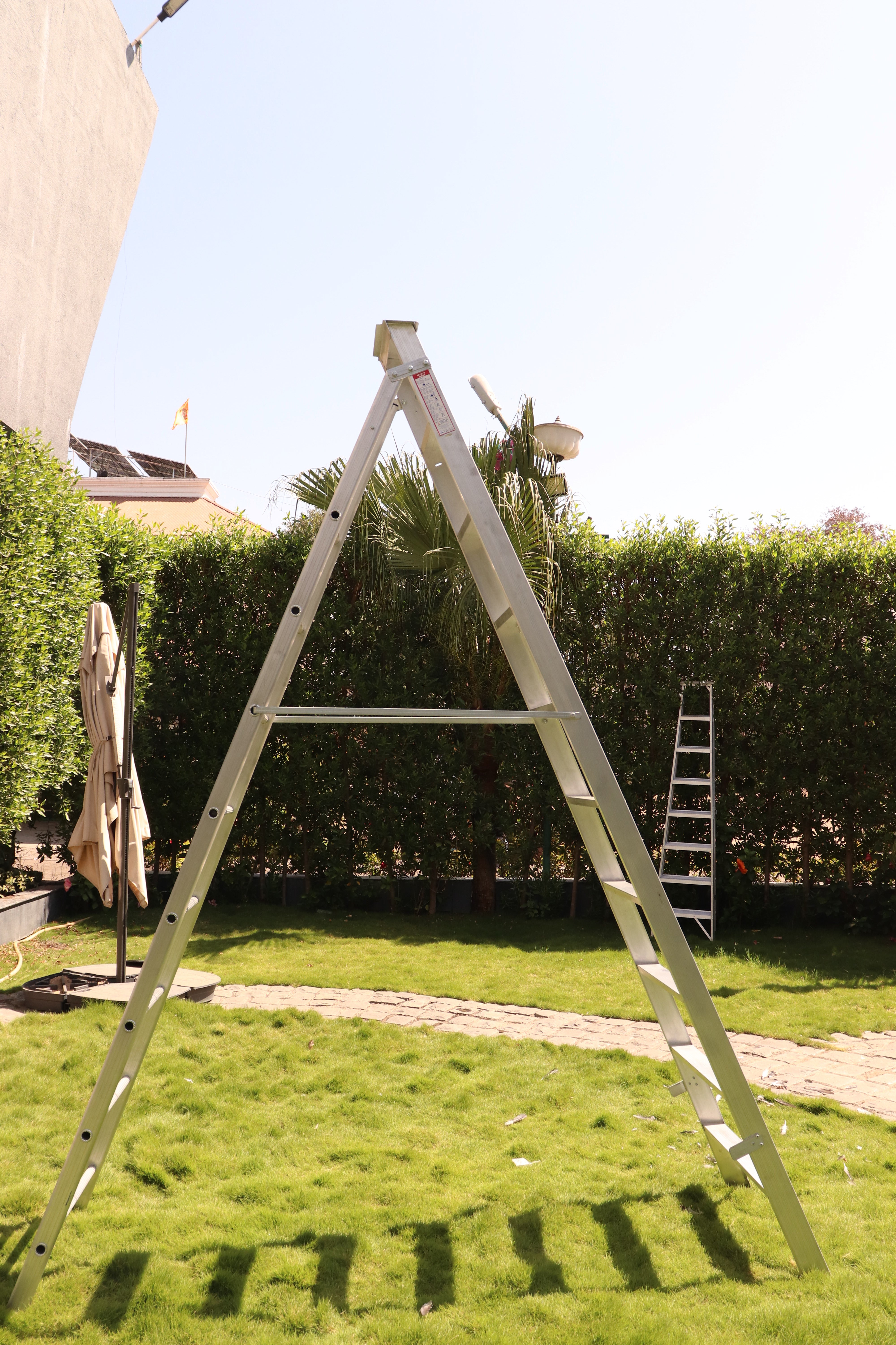 EMAC Aluminium Dual Purpose Light Weight 10-Step Aluminium Ladders Anti Slip Folding Aluminium Ladder